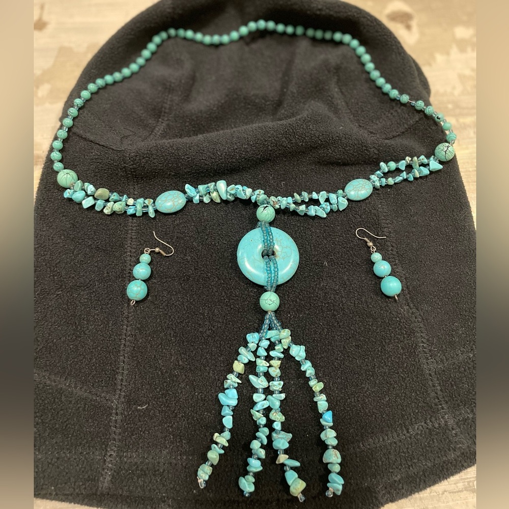 Turquoise Color Stones Necklace & Earrings Set